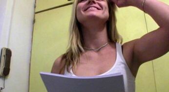 Public Agent 54 Natasha Elemanın İndirim Sözüne İnandı ve Yarraklara Geldi Türkçe Altyazılı Porno